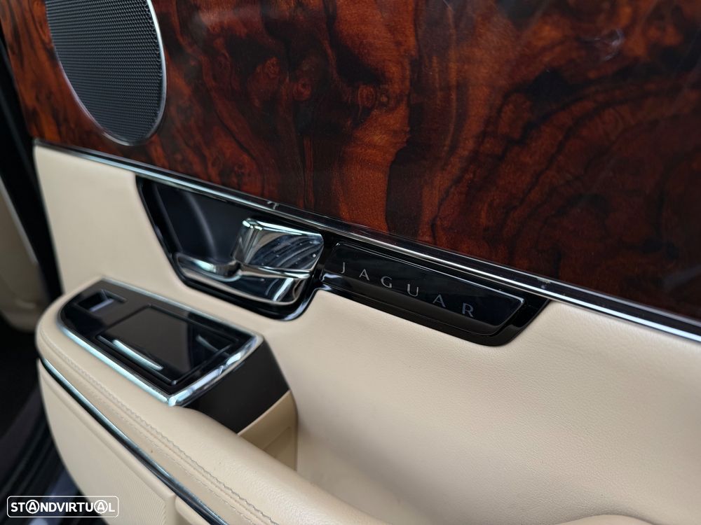 Jaguar XJ 3.0 D V6 Premium Luxury - 22