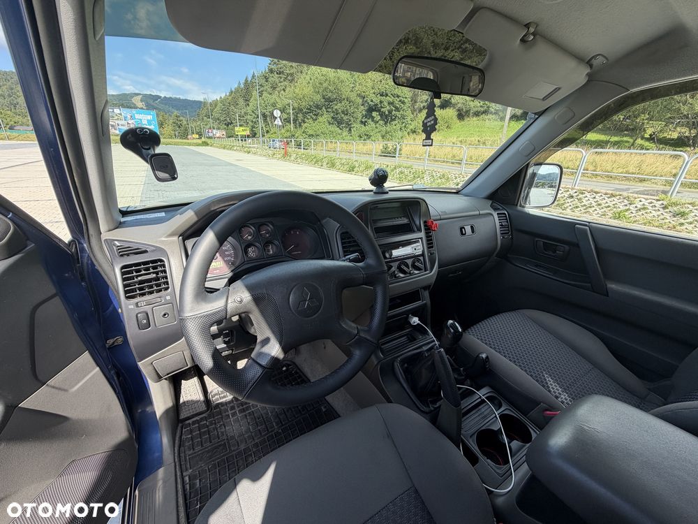 Mitsubishi Pajero - 7