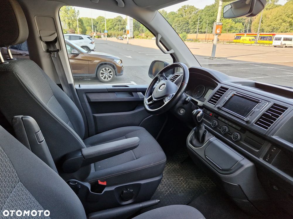 Volkswagen Multivan - 9