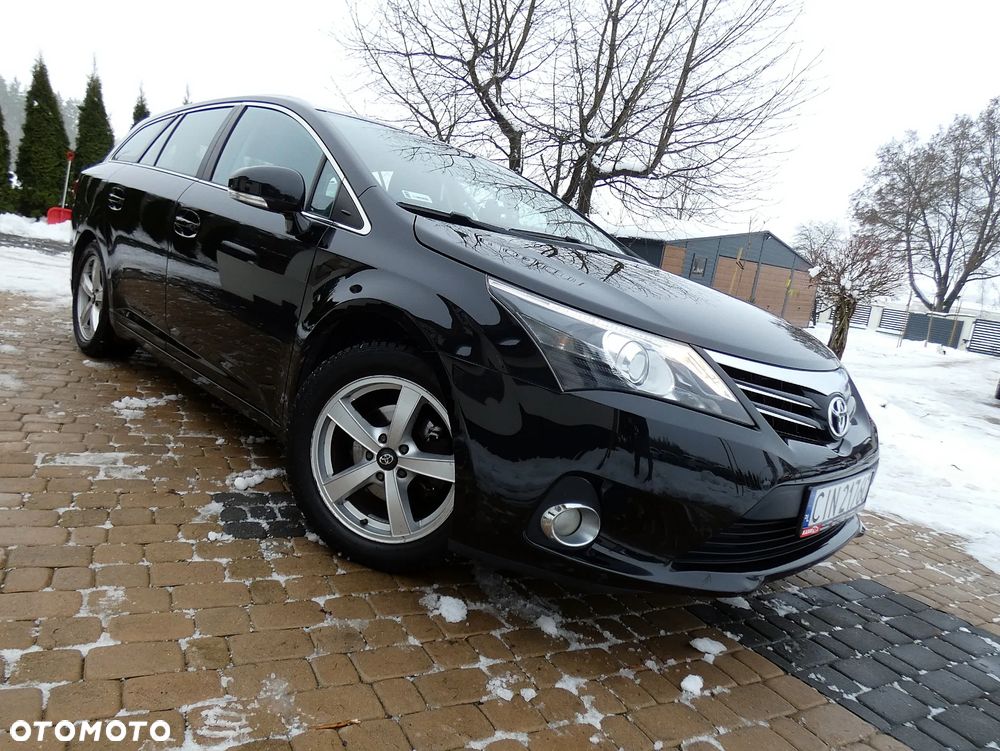 Toyota Avensis 1.8 Premium - 26