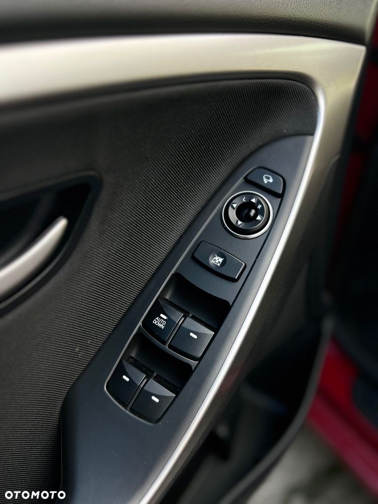 Hyundai i30 i30cw 1.4 Intro Edition - 21