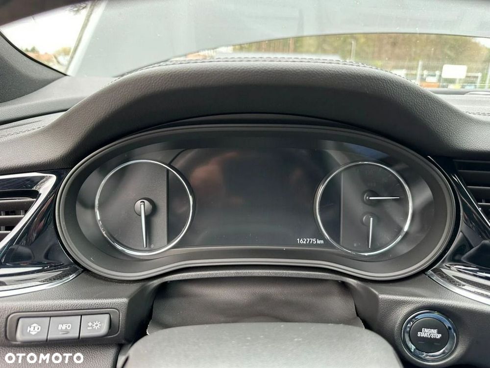 Opel Insignia - 13