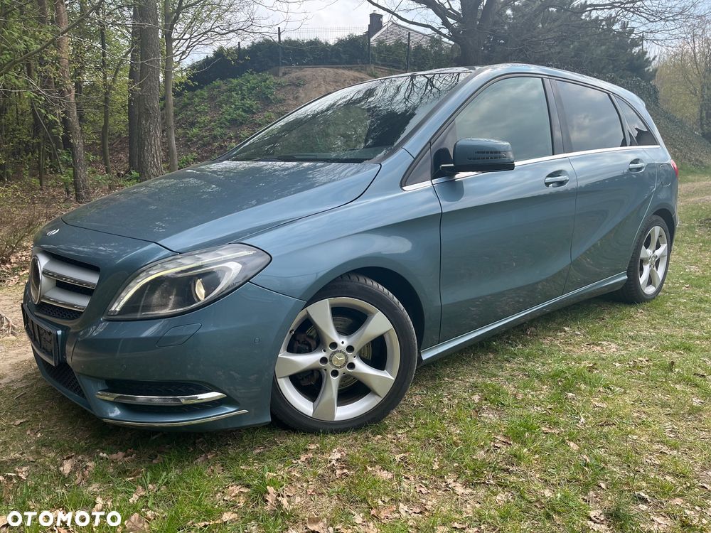 Mercedes-Benz Klasa B 180 Edition - 1