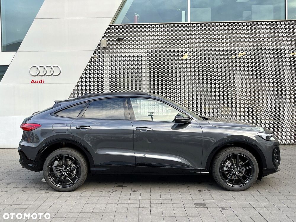 Audi Q5 Sportback - 1