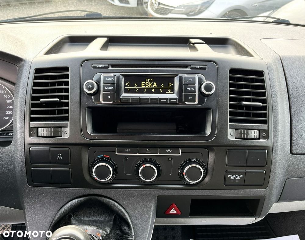 Volkswagen Transporter - 14