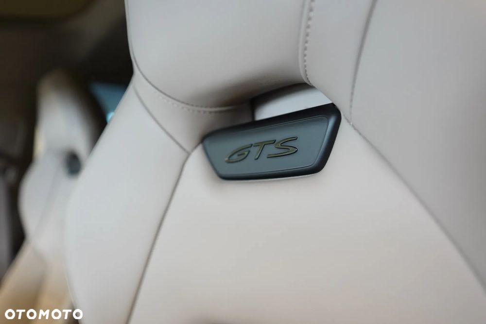 Porsche Panamera - 30