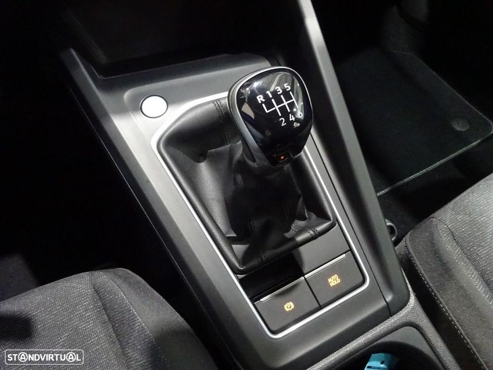 VW Golf Variant 2.0 TDi Conceptline - 28