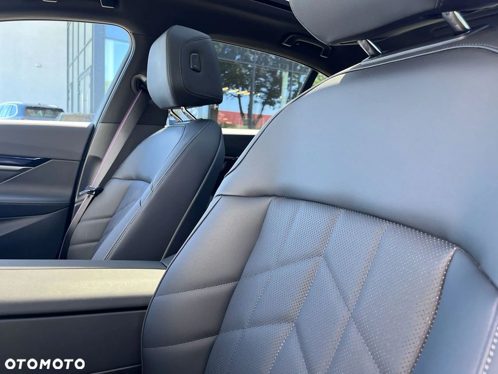 BMW Seria 5 520d xDrive mHEV - 15