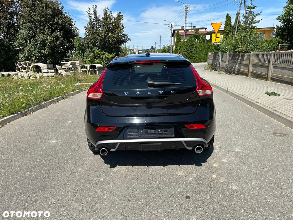 Volvo V40 D3 Geartronic RDesign - 6