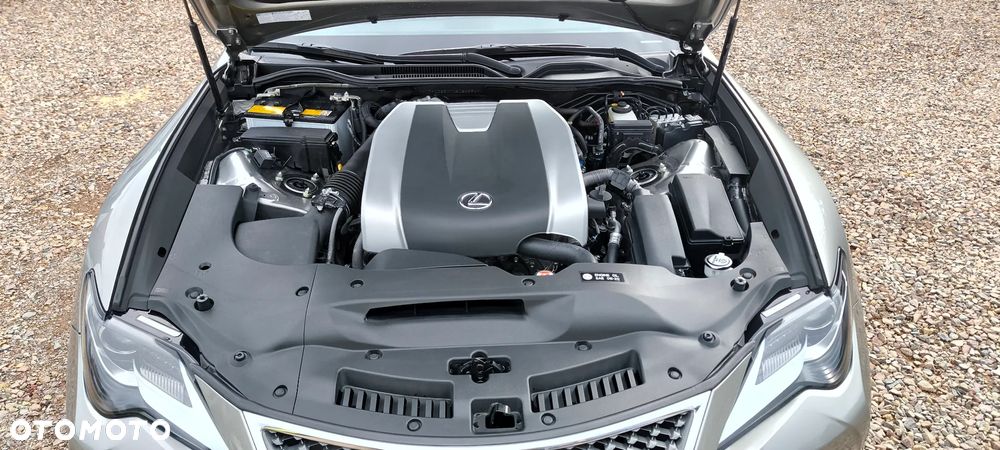 Lexus RC - 38