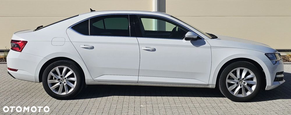 Skoda Superb 1.5 TSI Ambition DSG - 8