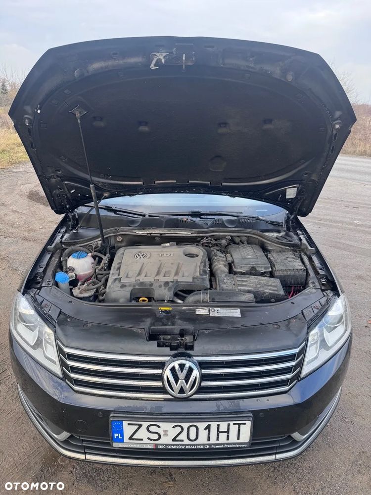 Volkswagen Passat 2.0 TDI Comfortline - 16