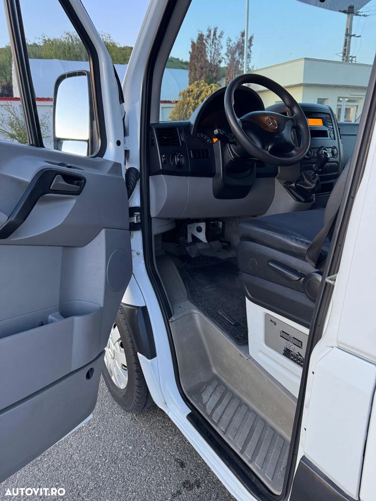 Mercedes-Benz Sprinter - 21