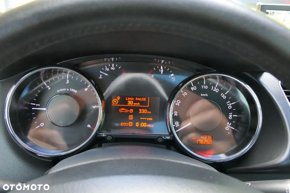 Peugeot 3008 HDi FAP 150 Platinum - 25