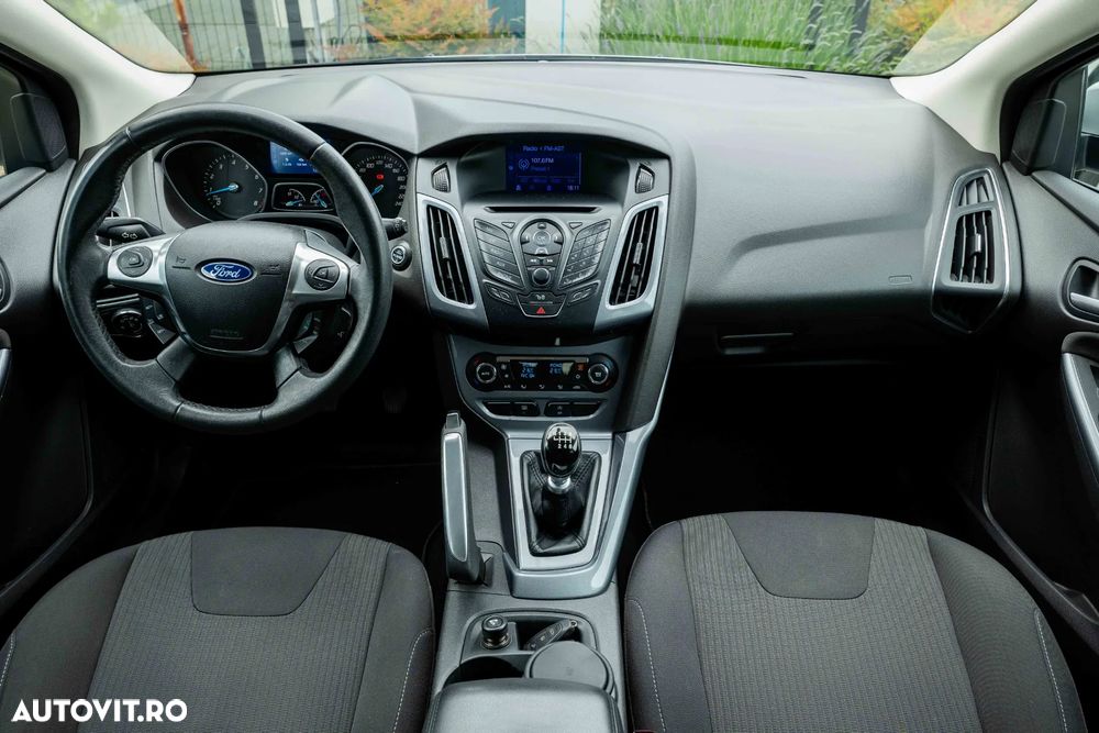 Ford Focus 1.6 EcoBoost Start Stop Titanium - 11