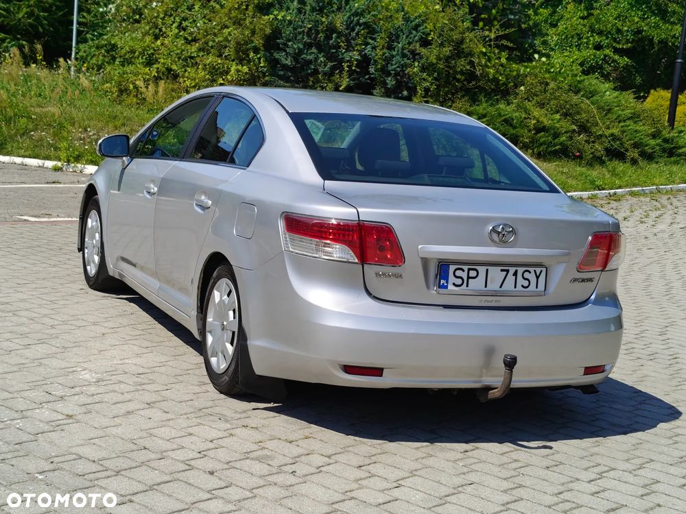 Toyota Avensis 2.0 D-4D Premium - 33