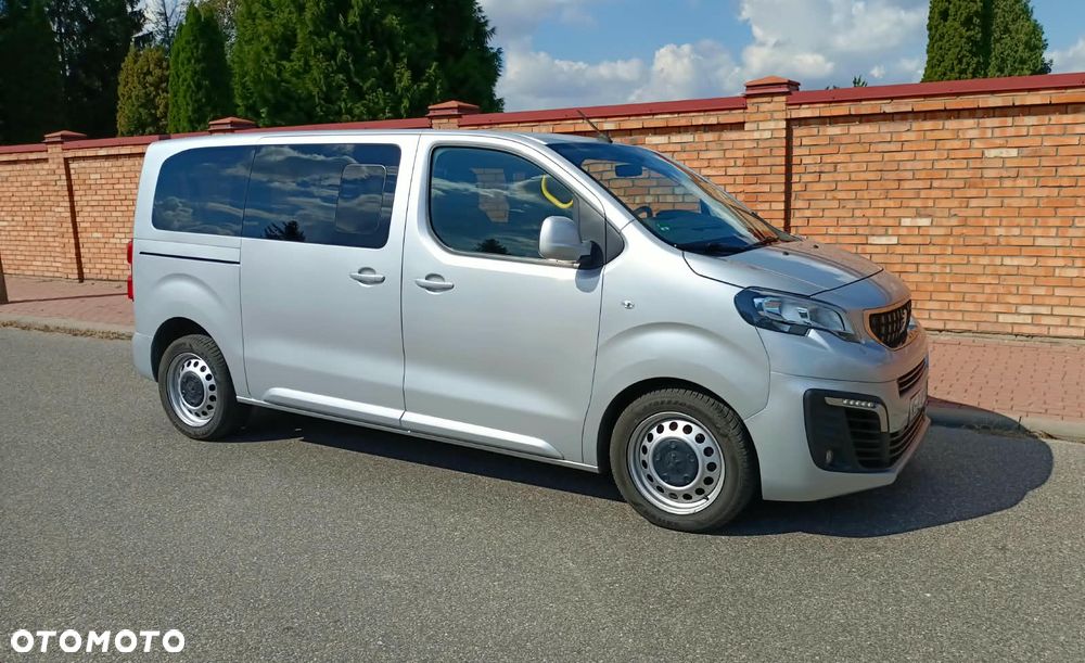 Peugeot Traveller L1 2.0 EAT6 Business - 3