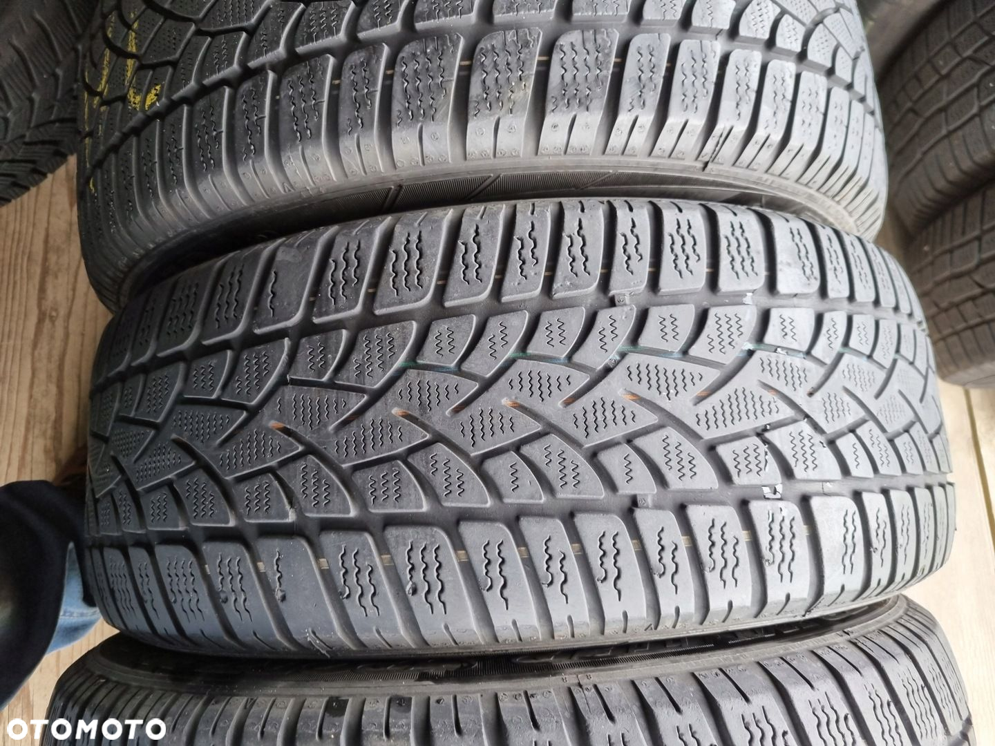 OPONY DUNLOP WINTER SPORT 3D 225/50R17 98H 2012r, 6.5/4,2mm 4szt - 4