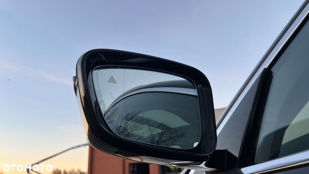 BMW Seria 3 320d xDrive Luxury Line - 24