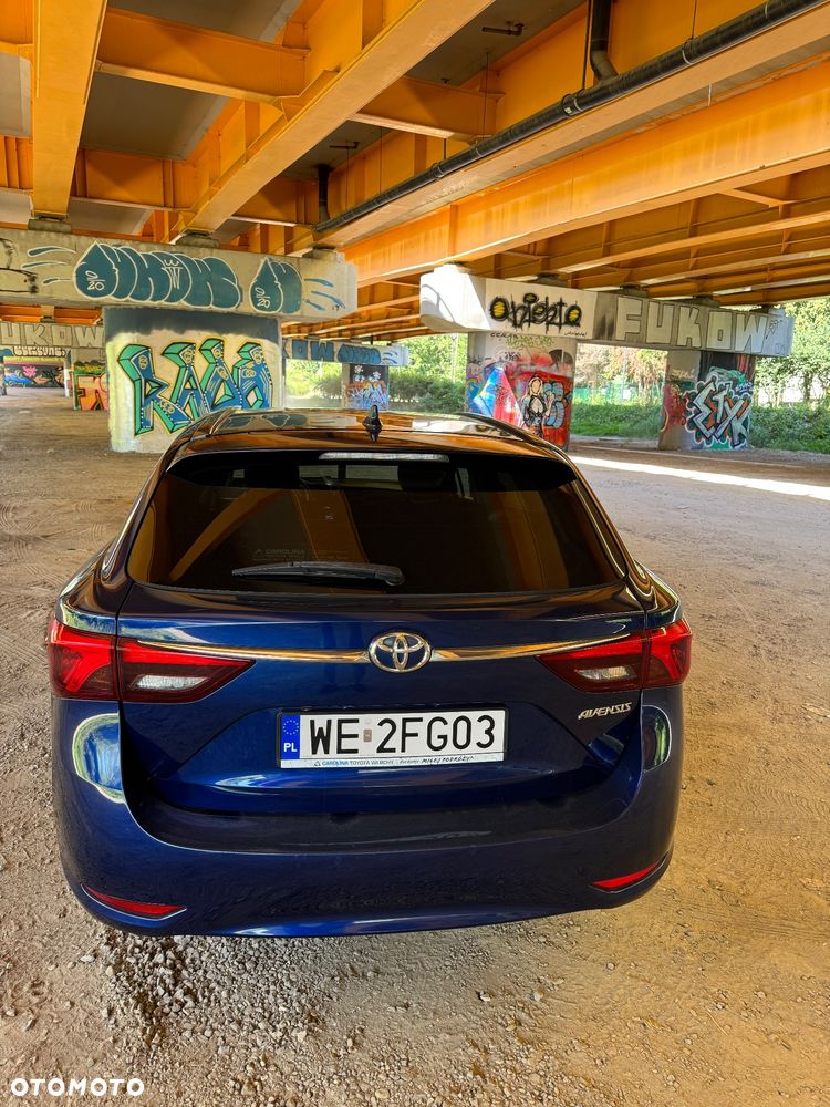 Toyota Avensis 2.0 D-4D Prestige - 2