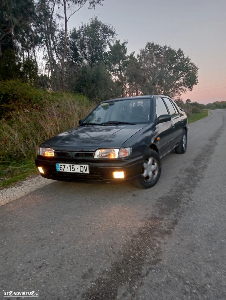 Nissan Sunny Hatchback 1.4 SLX - 9