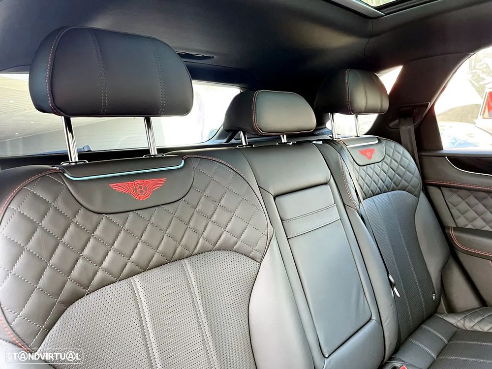 Bentley Bentayga V8 - 36