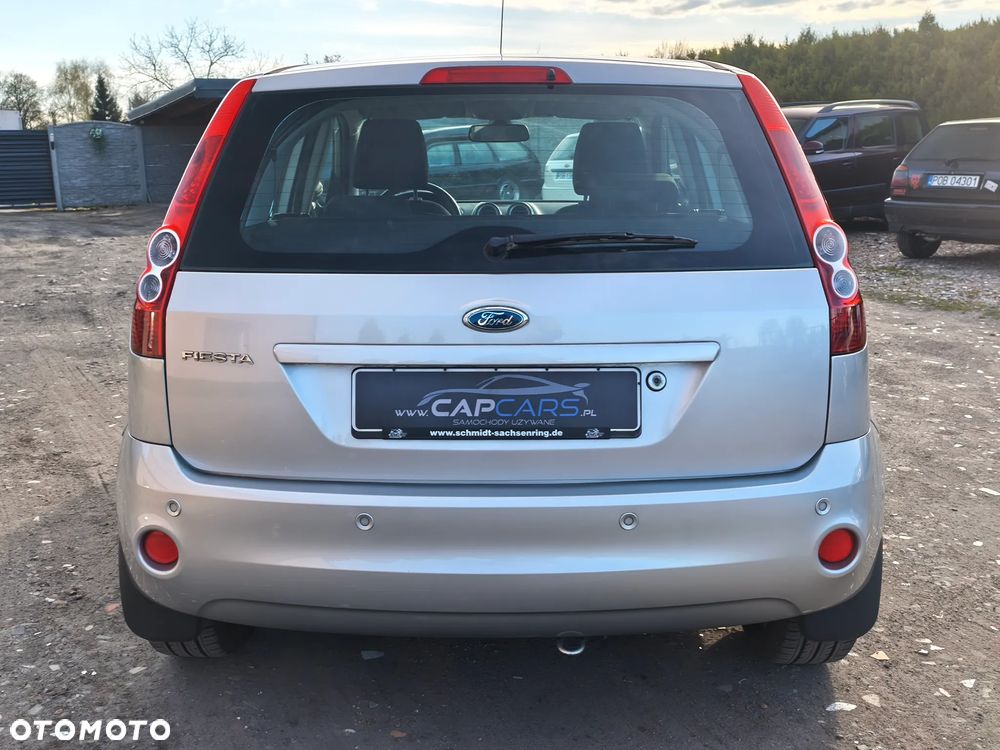 Ford Fiesta 1.3 Ghia - 7