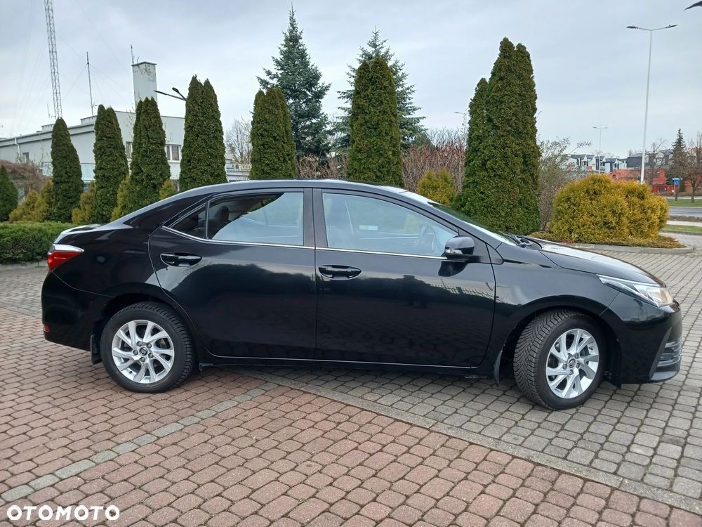 Toyota Corolla 1.6 Comfort - 5