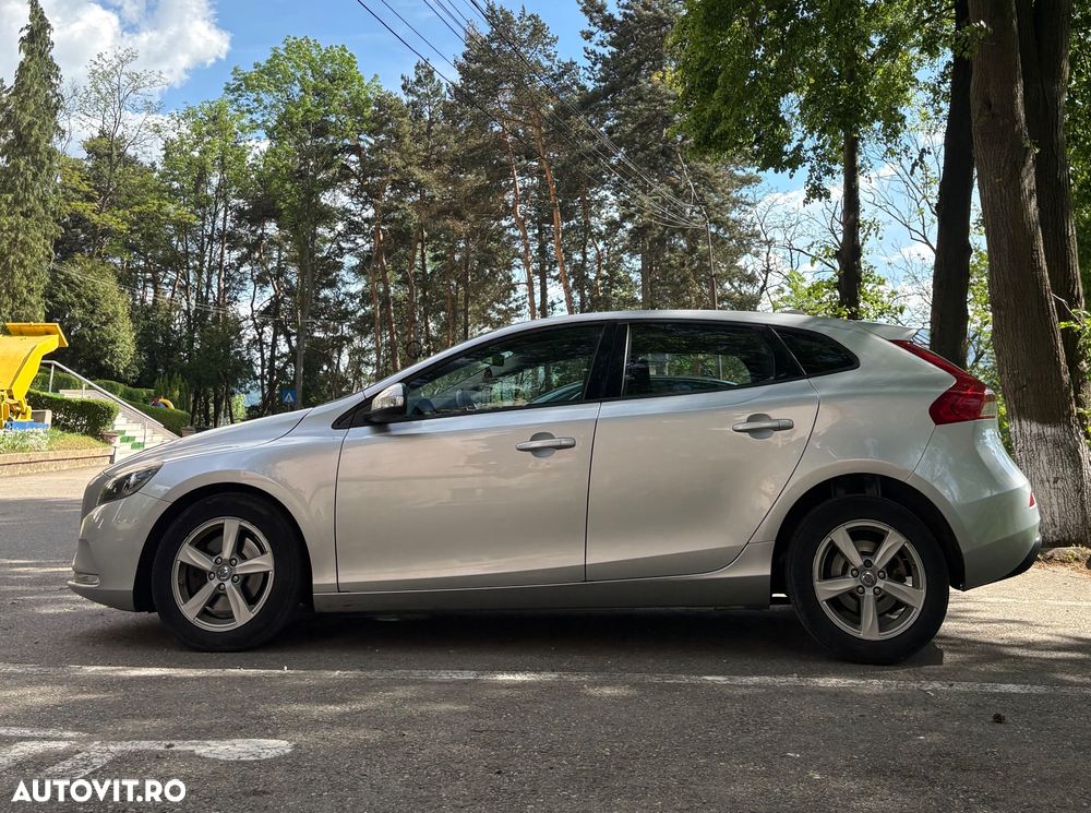 Volvo V40 D2 Aut. Kinetic - 4