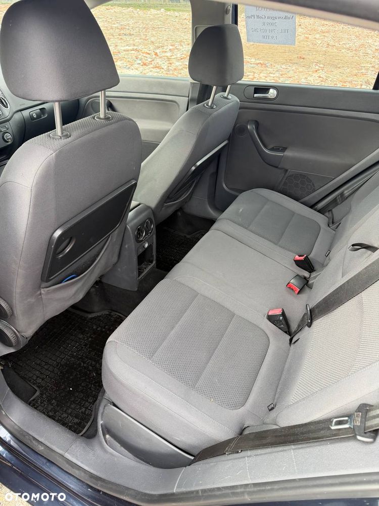 Volkswagen Golf Plus - 17