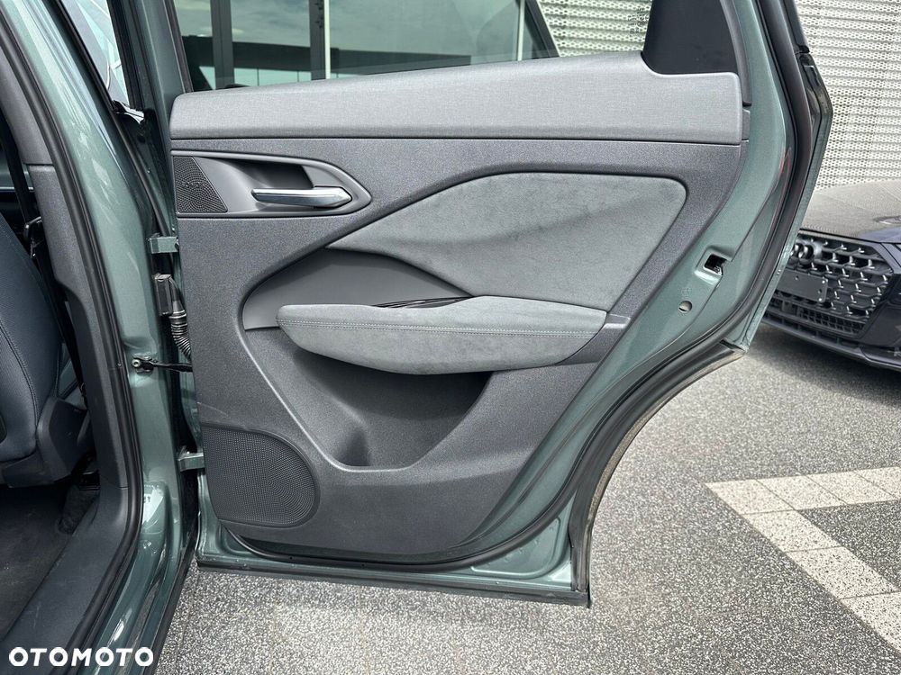 Audi Q3 - 25
