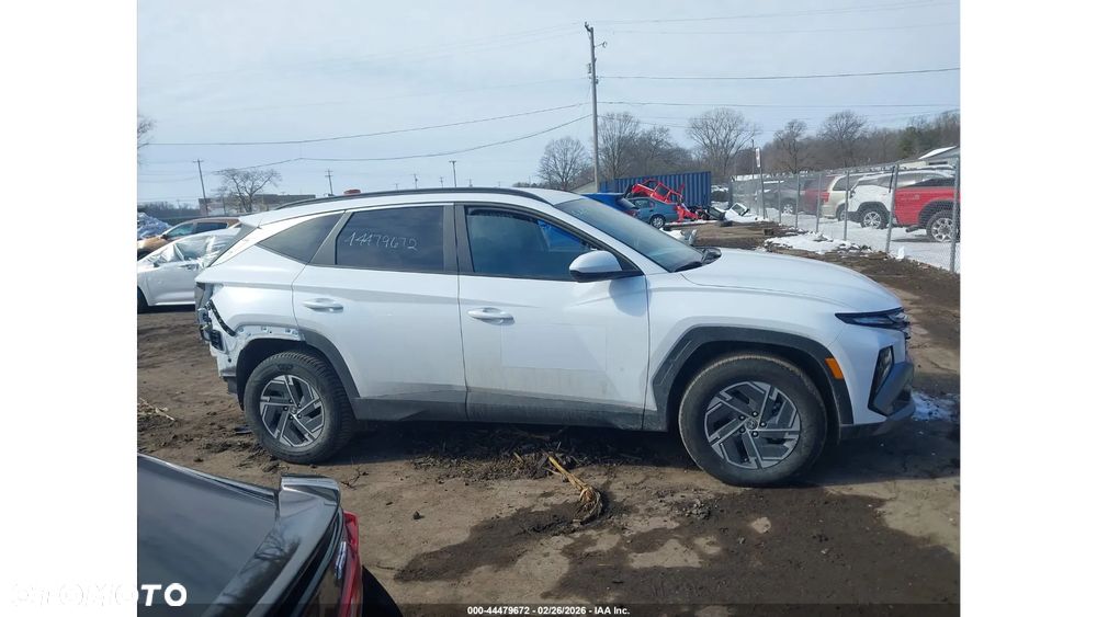 Hyundai Tucson 1.6 T-GDi HEV Executive 4WD - 11