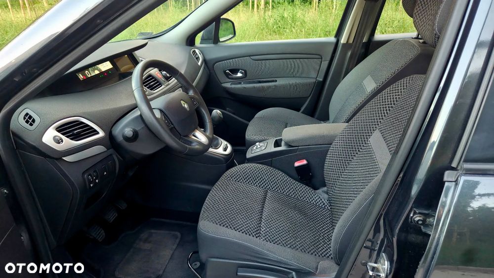 Renault Scenic - 8