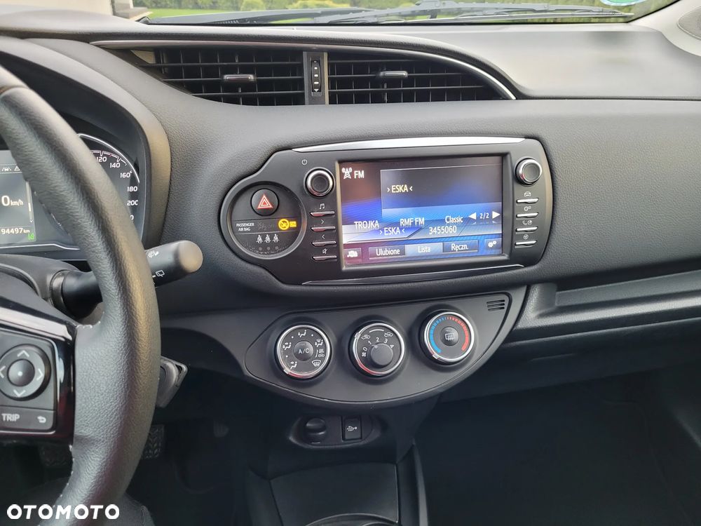 Toyota Yaris 1.5 Premium - 6