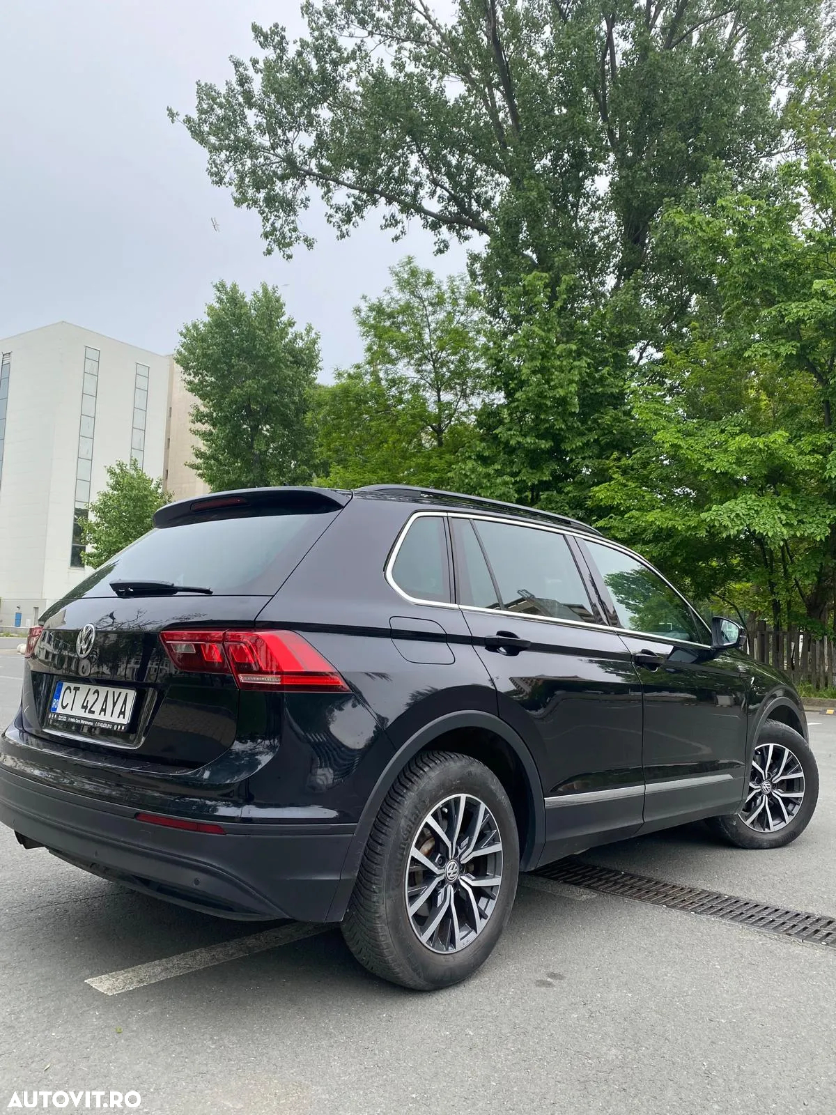 Volkswagen Tiguan 2.0 TDI DPF DSG Comfortline - 3