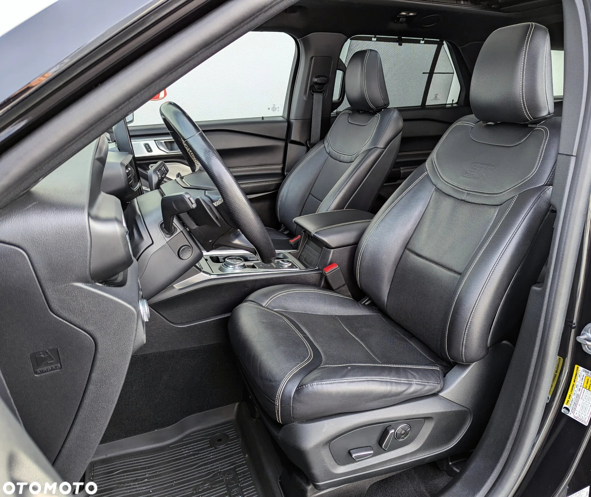 Ford Explorer EcoBoost Plug-in Hybrid ST-LINE - 7