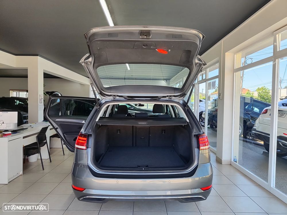 VW Golf Variant 1.5 TSI Confortline - 15