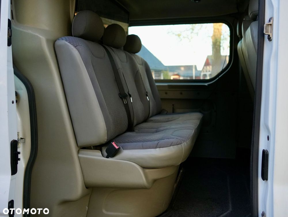 Renault Trafic - 12