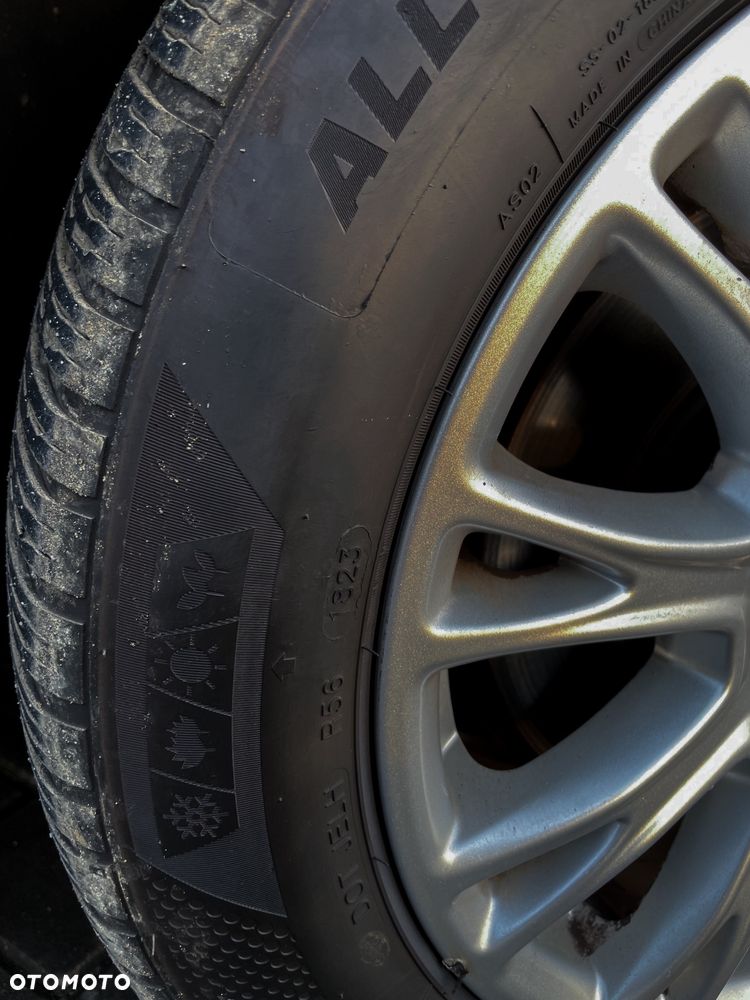 Ford C-MAX 1.6 EcoBoost Start-Stop-System SYNC Edition - 32