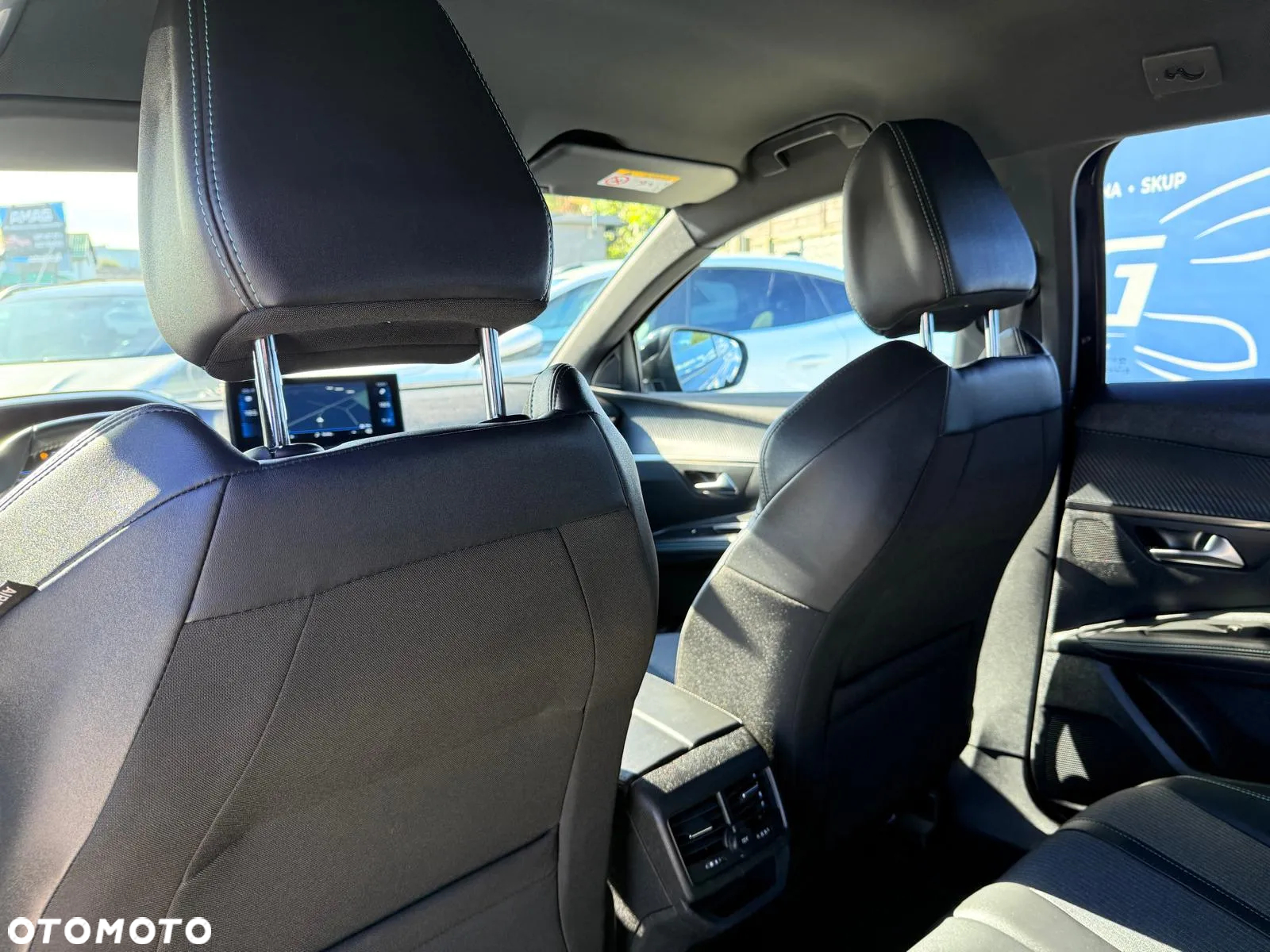 Peugeot 3008 1.2 PureTech mHEV Allure Pack S&S e-DCS6 - 14