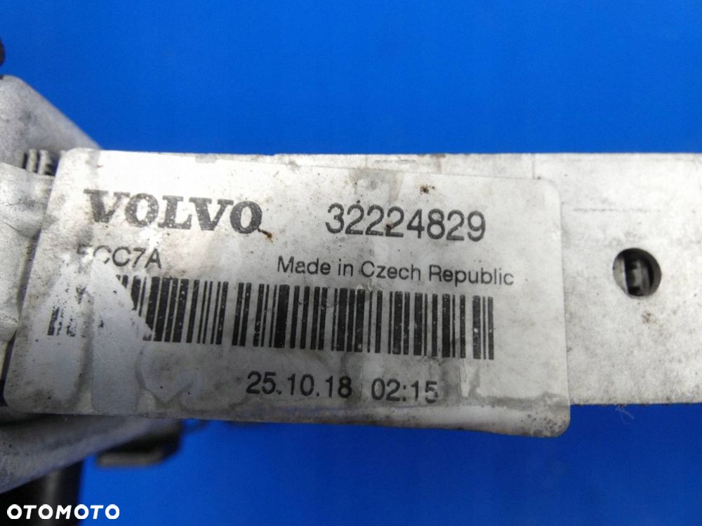 VOLVO V60 II S60 III 18- XC60 CHŁODNICA WODY - 3