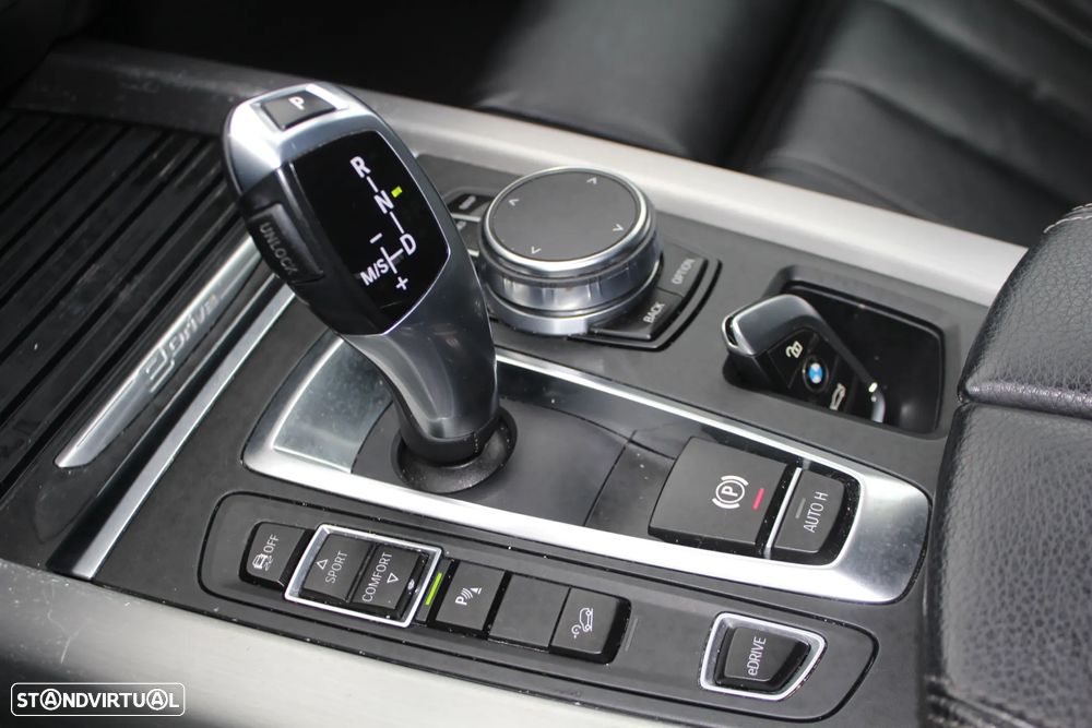 BMW X5 40e xDrive Pack M - 24