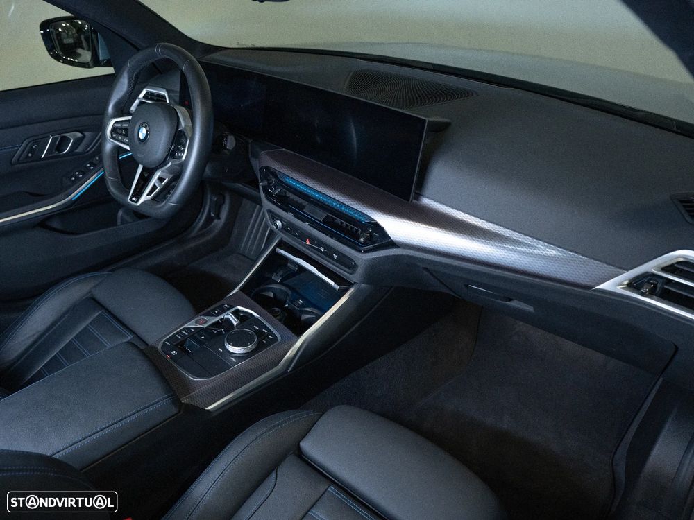 BMW 320 d Touring Pack Desportivo M Auto - 5
