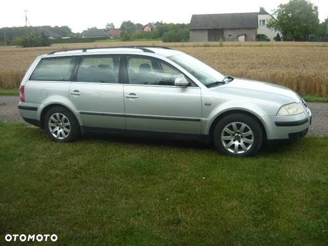 Volkswagen Passat - 2