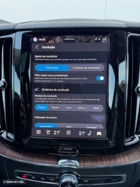 Volvo XC 60 2.0 T6 PHEV Plus Dark AWD - 29