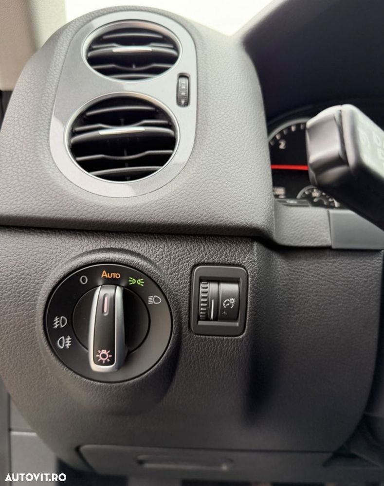 Volkswagen Tiguan 2.0 TDI DPF BlueMotion Technology Team - 23