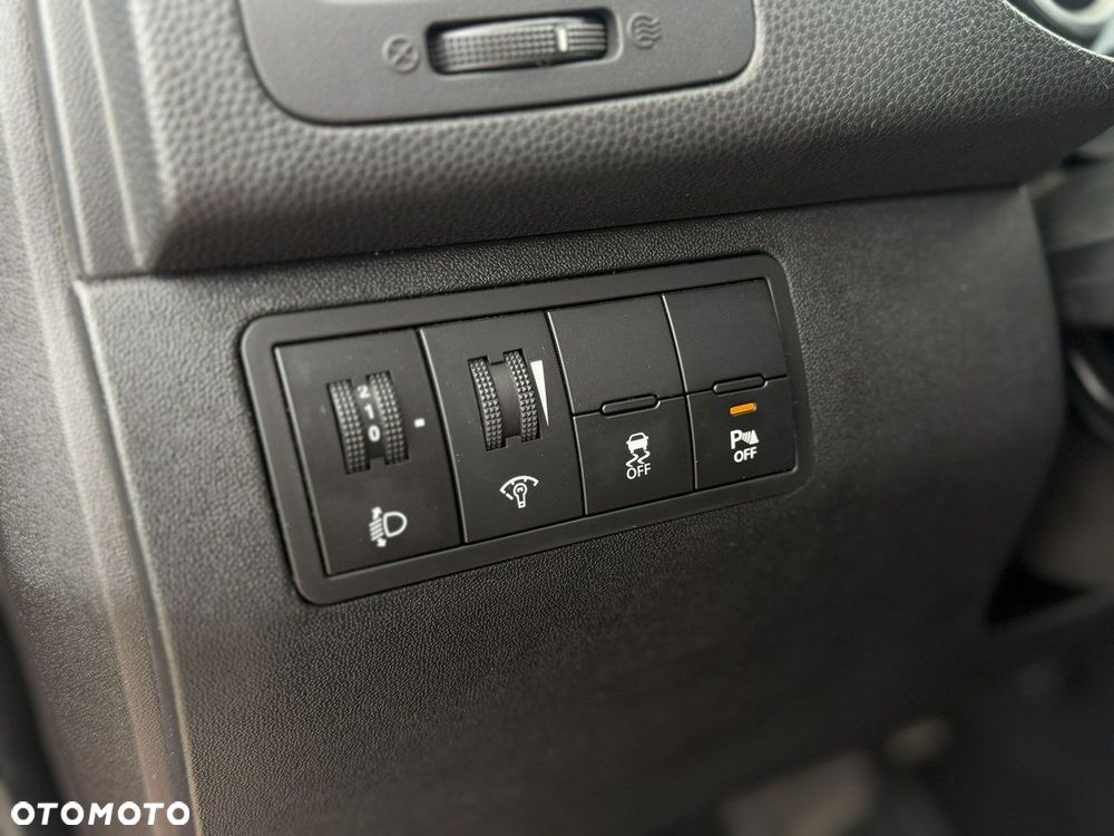 Kia Venga - 16