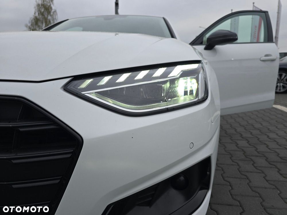 Audi A4 Limousine - 21