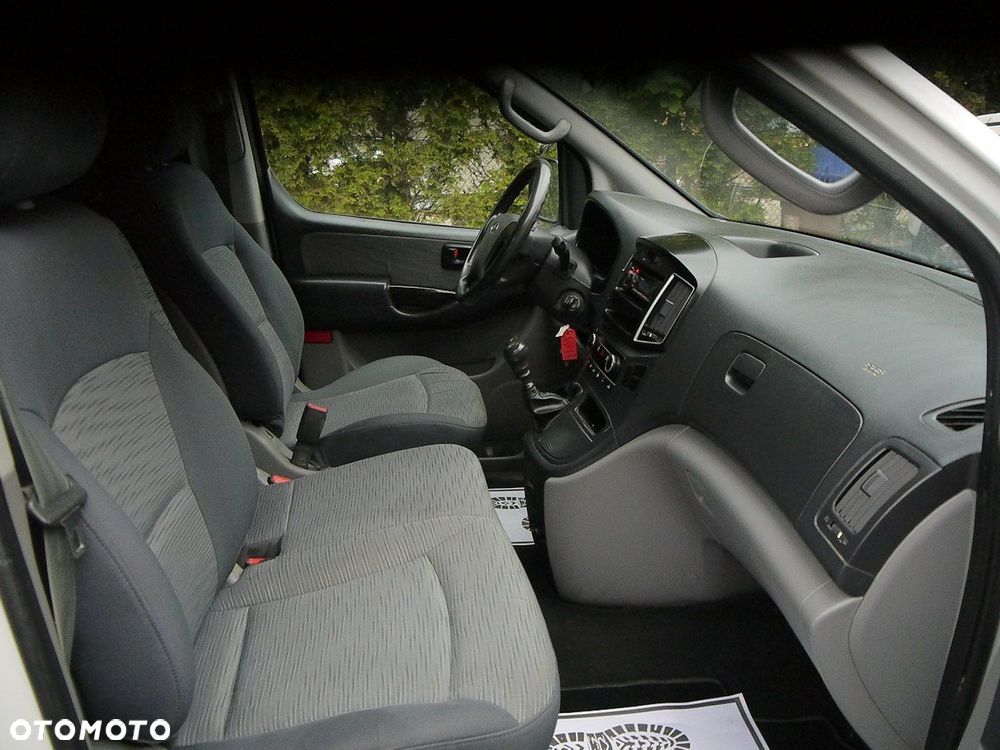 Hyundai H-1 - 21