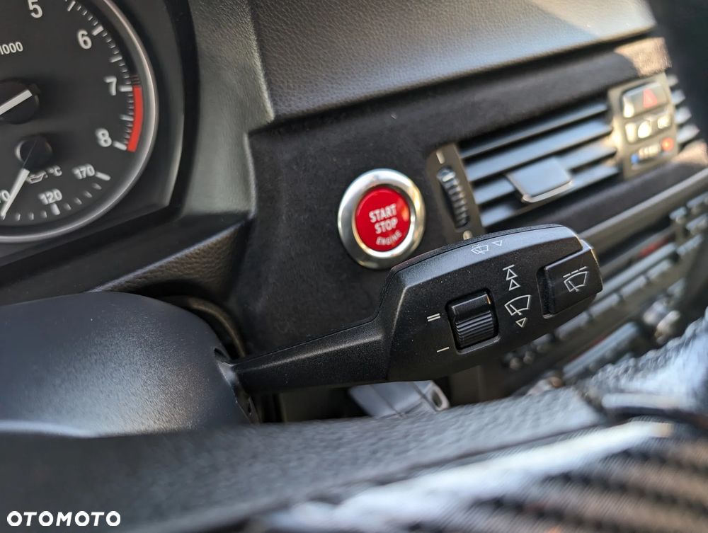 BMW Seria 3 325i - 24